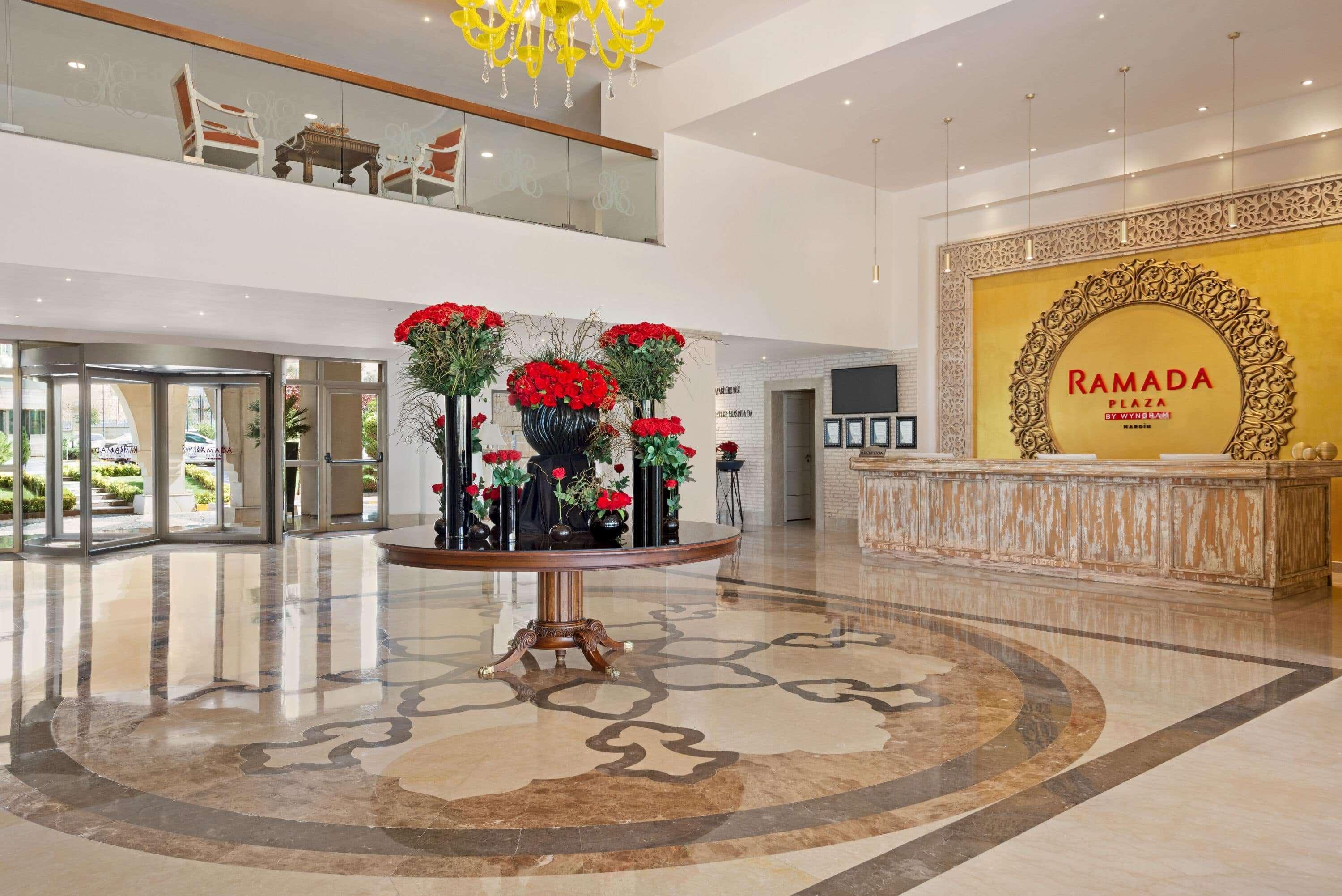 Отель Ramada Plaza By Wyndham Мардин Экстерьер фото
